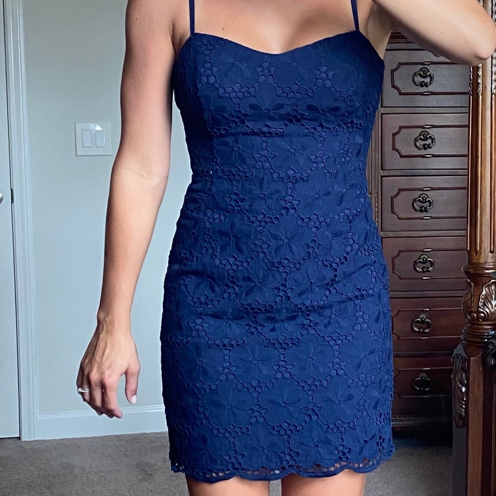 EUC Lilly Pulitzer Navy Eyelet Mini Dress, Sz 2